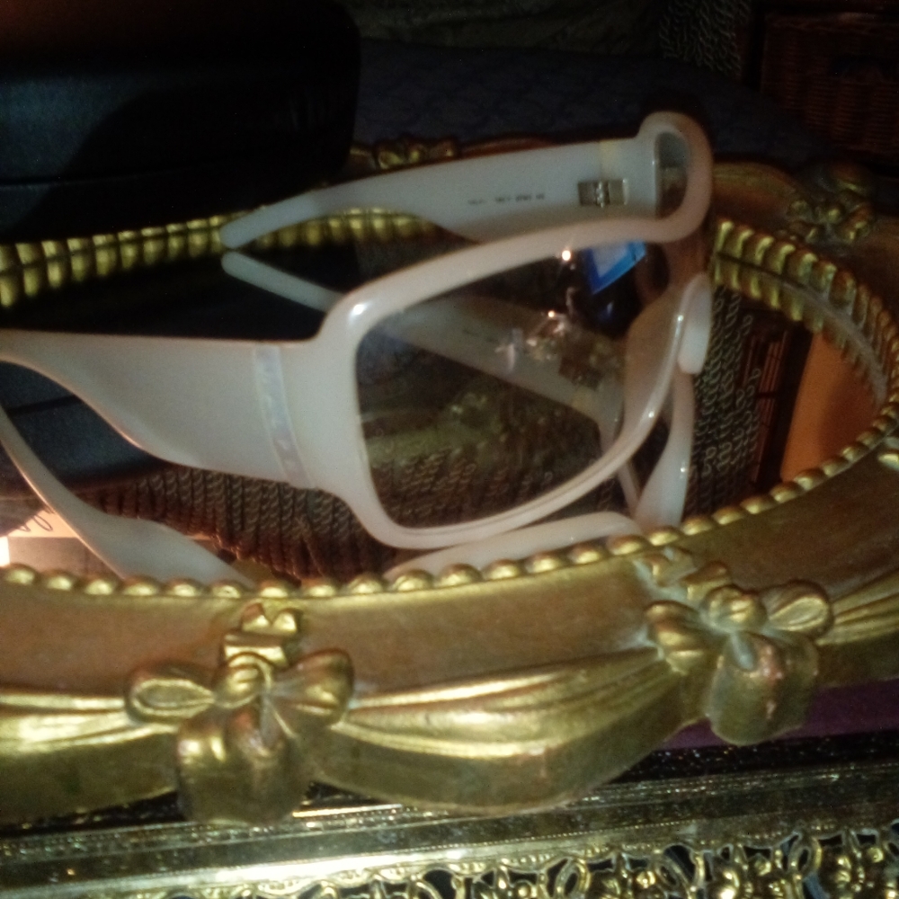 COPY - RALPH Lauren lg frame/Hard case - Picture 2 of 4